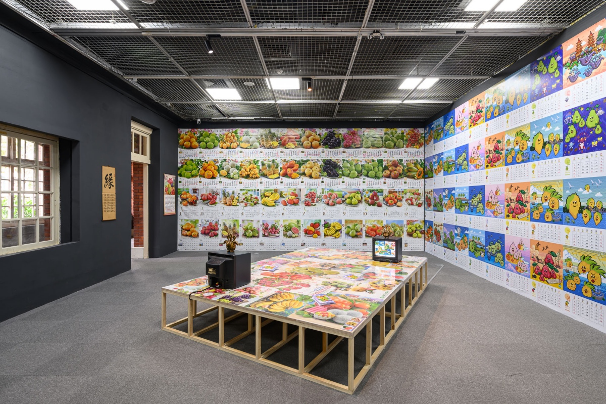 走路草農／藝團《在客廳裡成為靜物的時候》（圖片提供：台北當代藝術館，攝影：ANPIS FOTO 王世邦）