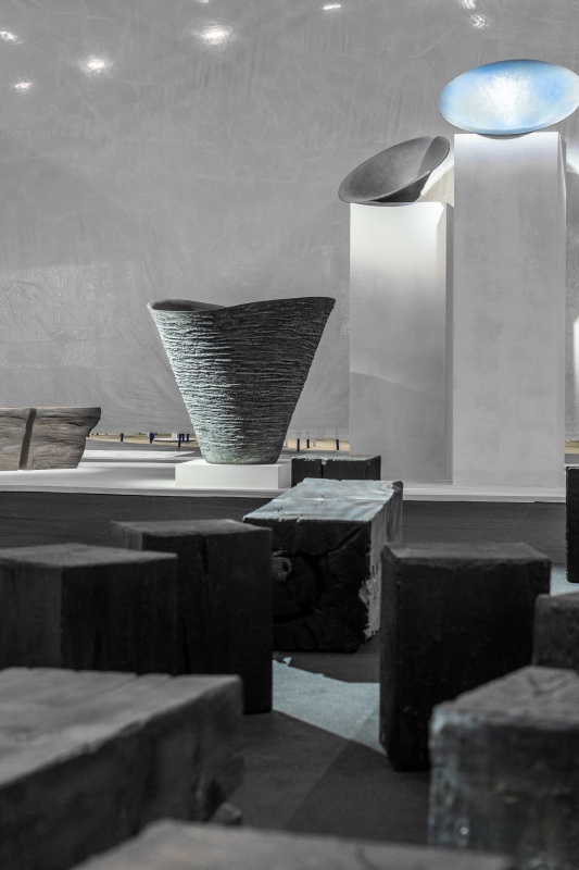 「Curatio設計聚落」集結60組國際創作者，帶領觀眾走入收藏設計的世界。（攝影：Anne-Emmanuelle Thion、圖片提供：Maison&Objet）