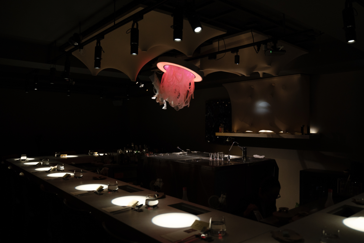 台北酒吧unDer Lab「沙漠中的水母」2026風味套餐酒單！調酒、小食共織超現實異域體驗