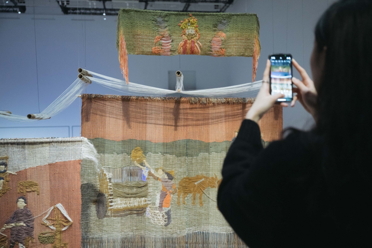 張思敏，〈失落的織物：旺來絲〉，2025。（圖片提供：新北市美術館，攝影：林軒朗）