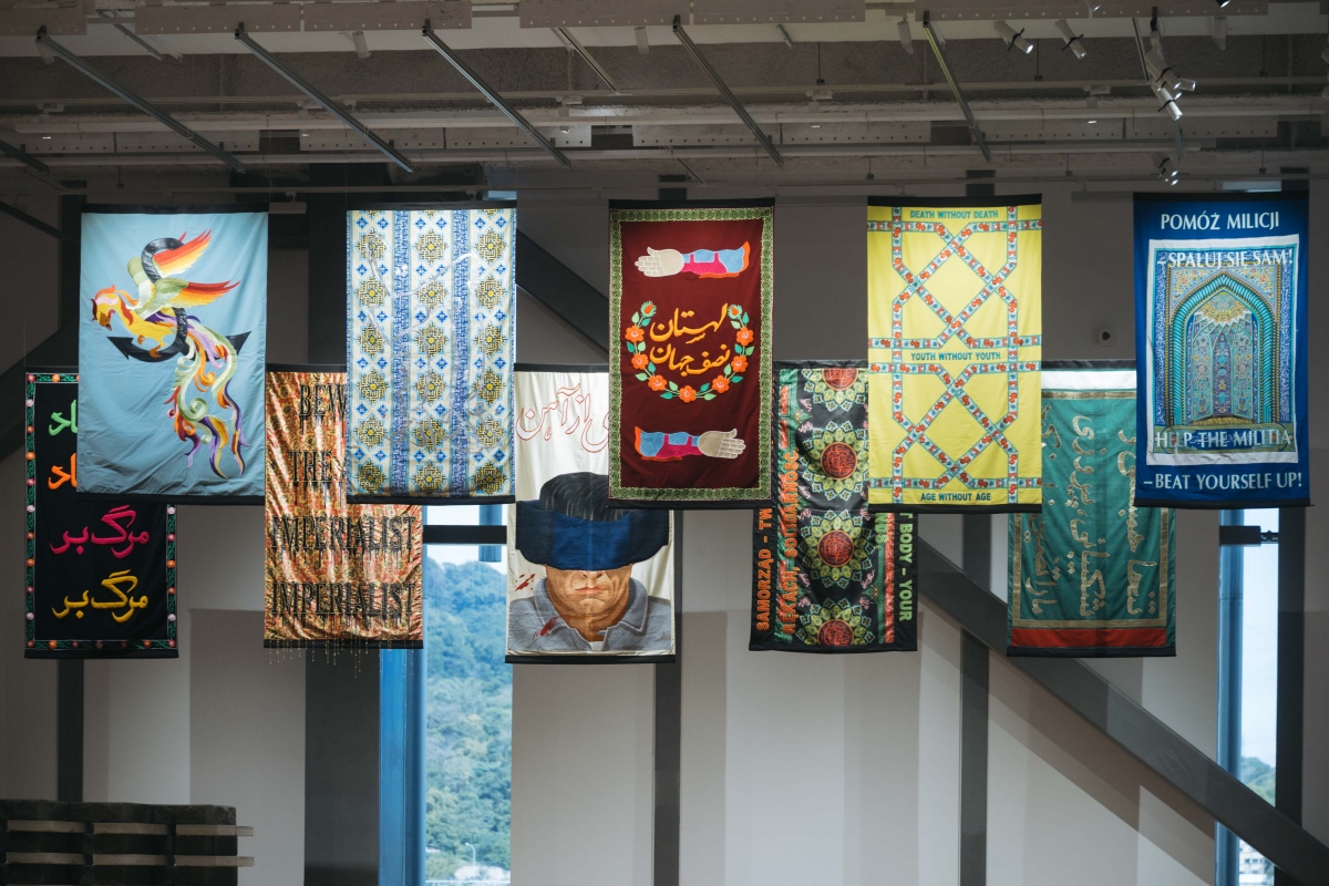 斯拉夫人與韃靼人，〈民族友誼：波蘭什葉派娛樂業〉，2011。（圖片提供：新北市美術館，攝影：林軒朗）