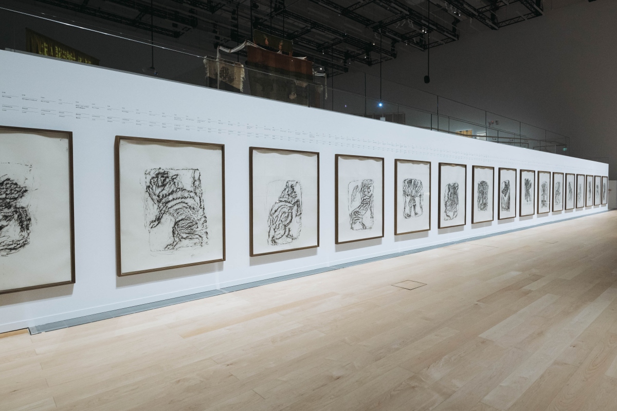 雷揚·塔貝特，〈立石板〉，2017至今。（圖片提供：新北市美術館，攝影：林軒朗）