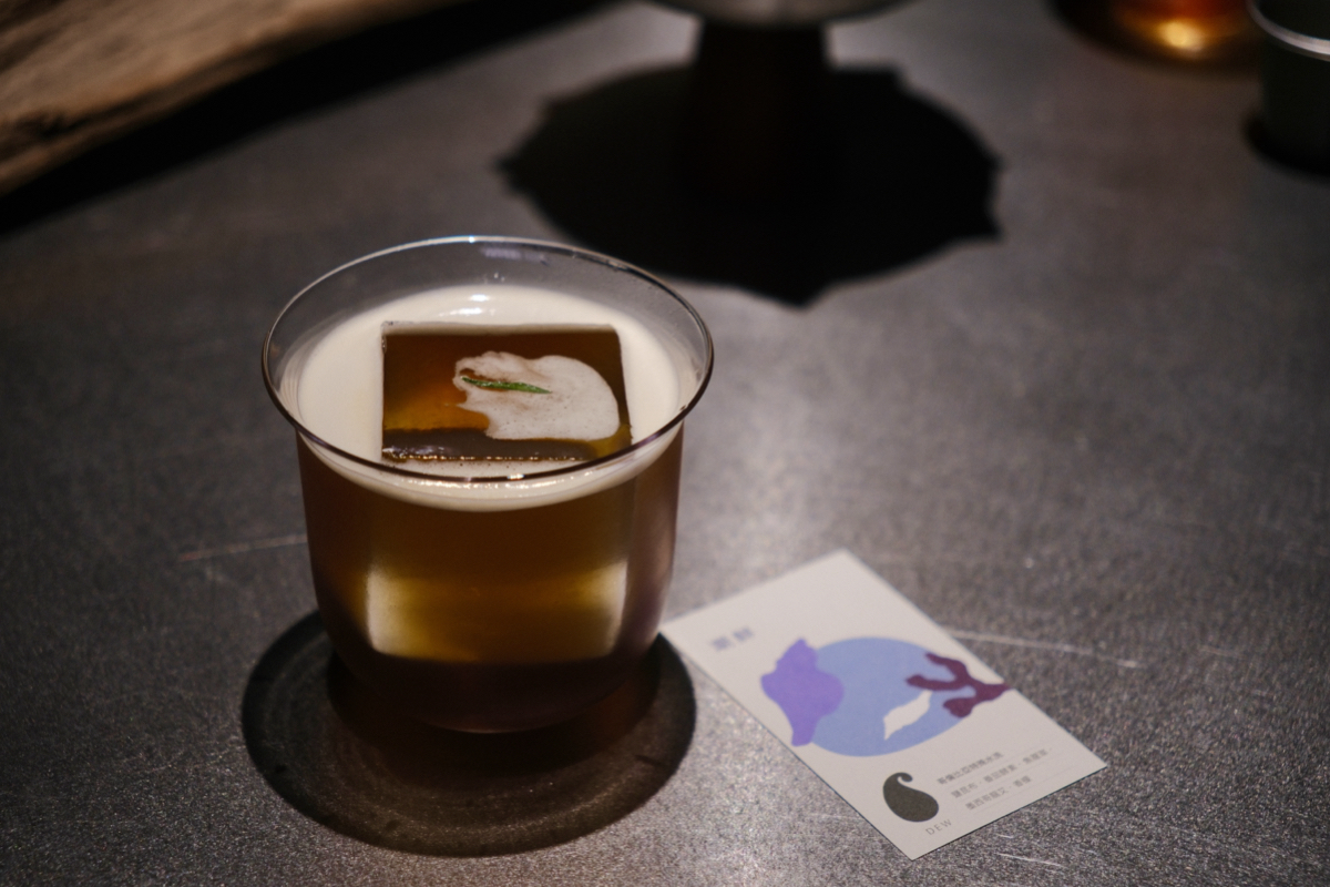 台北小南門「Dew」咖啡廳！以植物、節氣為靈感的神秘風味實驗室