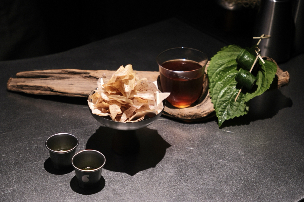 台北小南門「Dew」咖啡廳！以植物、節氣為靈感的神秘風味實驗室