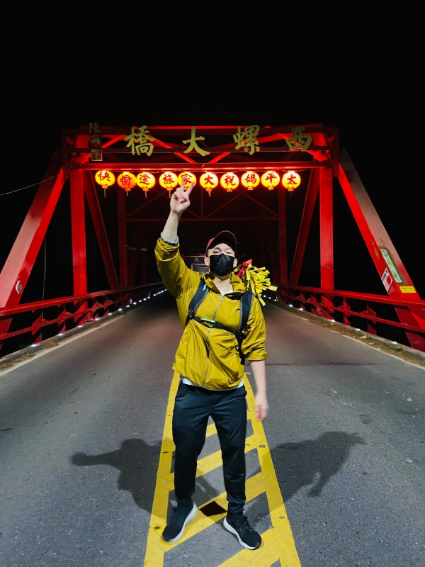 深夜抵達家鄉西螺大橋（圖片提供：馮國瑄）