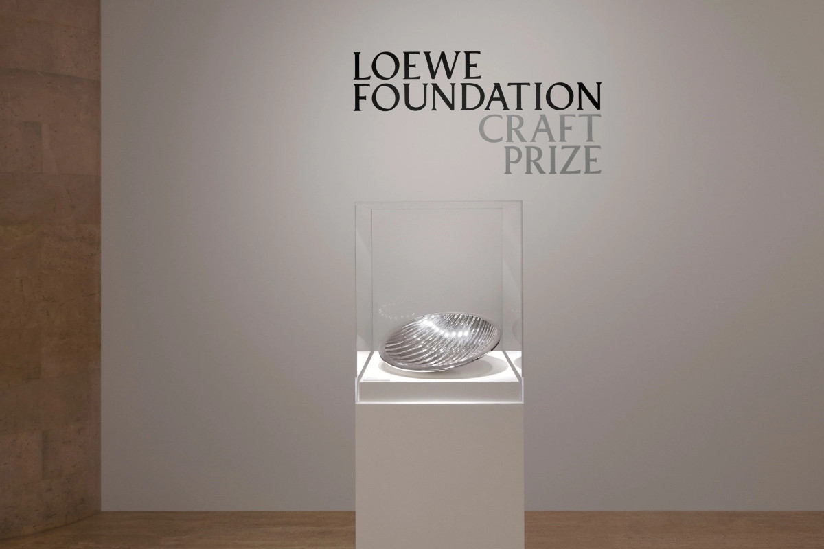 前創意總監Jonathan Anderson任內發起Loewe工藝獎。（圖片來源：Loewe官方網站）