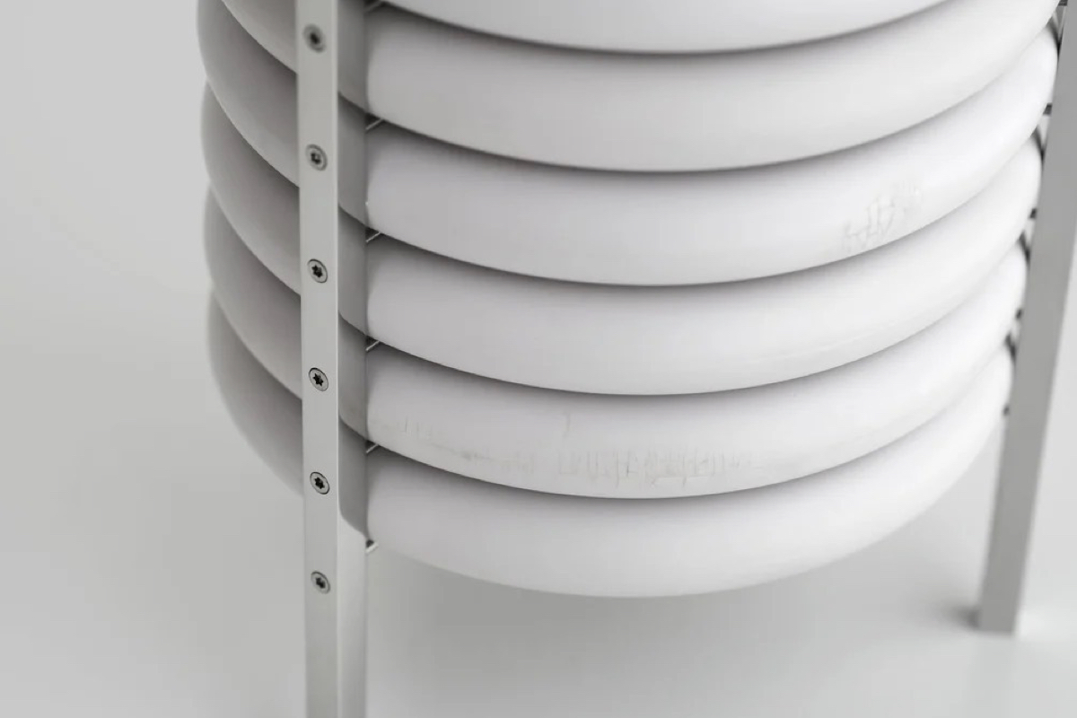 東京電車「手拉環」變燈具！永續設計賦予退役材料第二生命