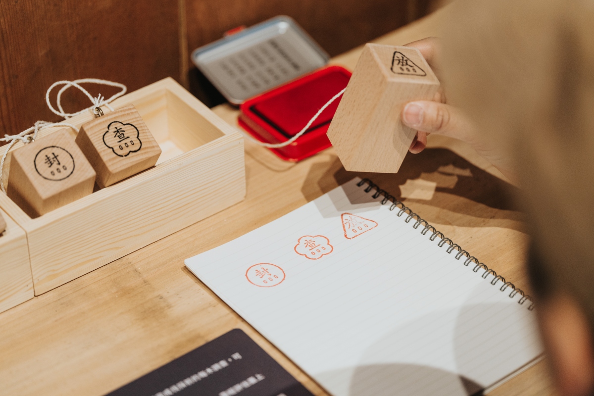 「森記・事 Forest Era｜林業故事館」以互動體驗林業管理制度，理解過往至今如何管理林務。（圖片提供：宜東文化、攝影：黃覺深）