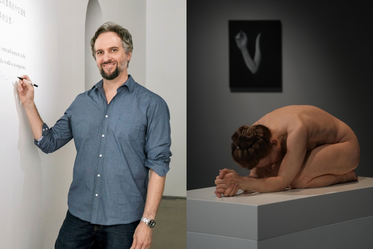 澳洲藝術家Sam Jinks及其作品《跪著的女人》。（圖片提供：毓繡美術館）