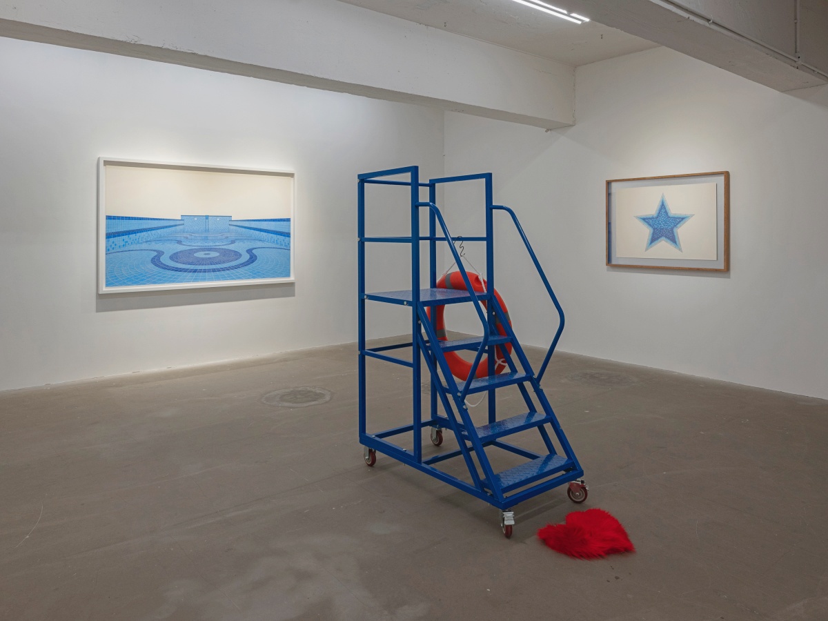 《救⼼員》展覽現場，2025年。（圖片提供：安全口畫廊及藝術家）