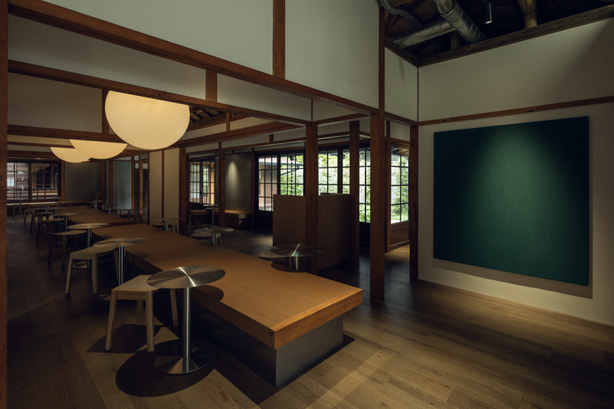 新加坡精品咖啡Alchemist大安店開幕！百年日式老屋、自家烘焙、咖啡渣再生家具等亮點