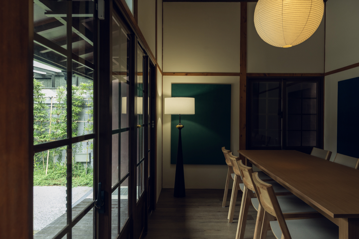 新加坡精品咖啡Alchemist大安店開幕！百年日式老屋、自家烘焙、咖啡渣再生家具等亮點