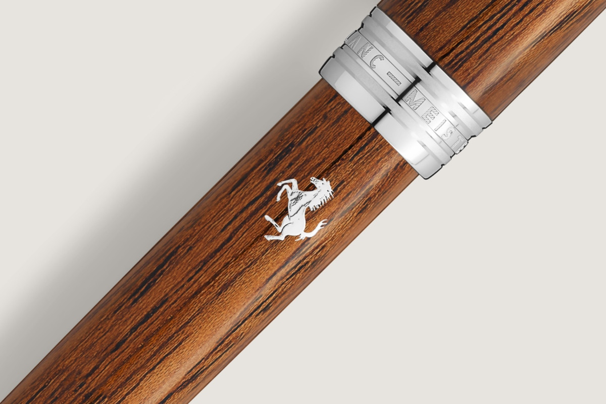 法拉利躍馬圖騰既內斂又顯眼。（圖片提供：Montblanc）