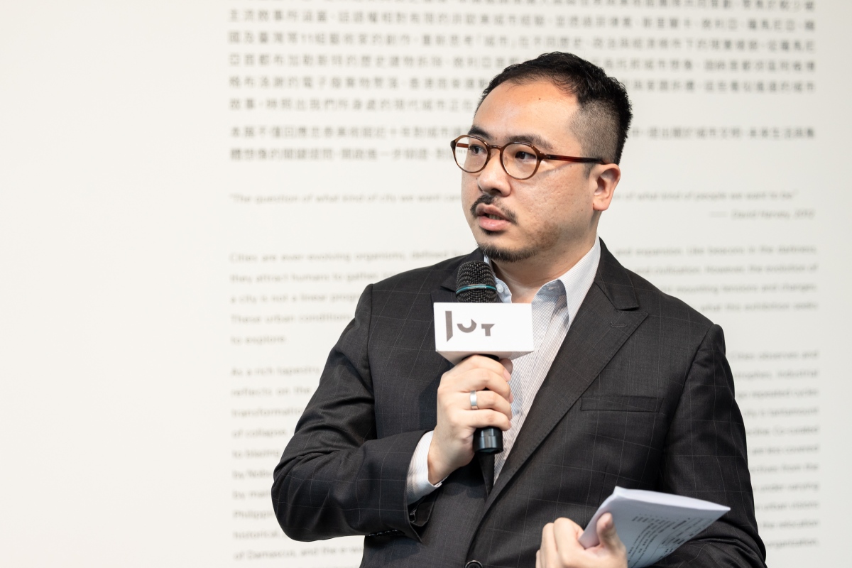 獨立策展人高森信男（圖片提供：忠泰美術館）