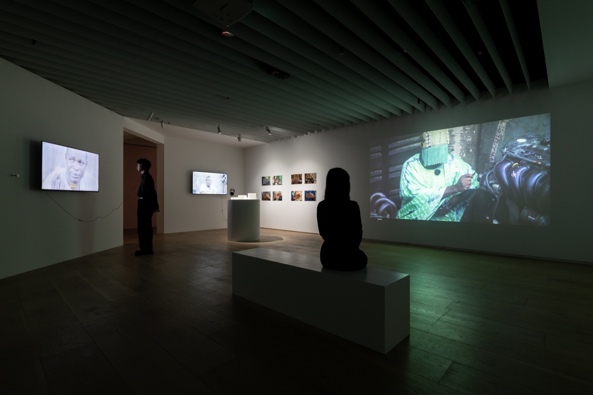 臺灣藝術家致穎、德國格雷戈爾．卡斯帕、多哥Elom 20ce藝術家跨國合作《貨幣》計畫（圖片提供：忠泰美術館）