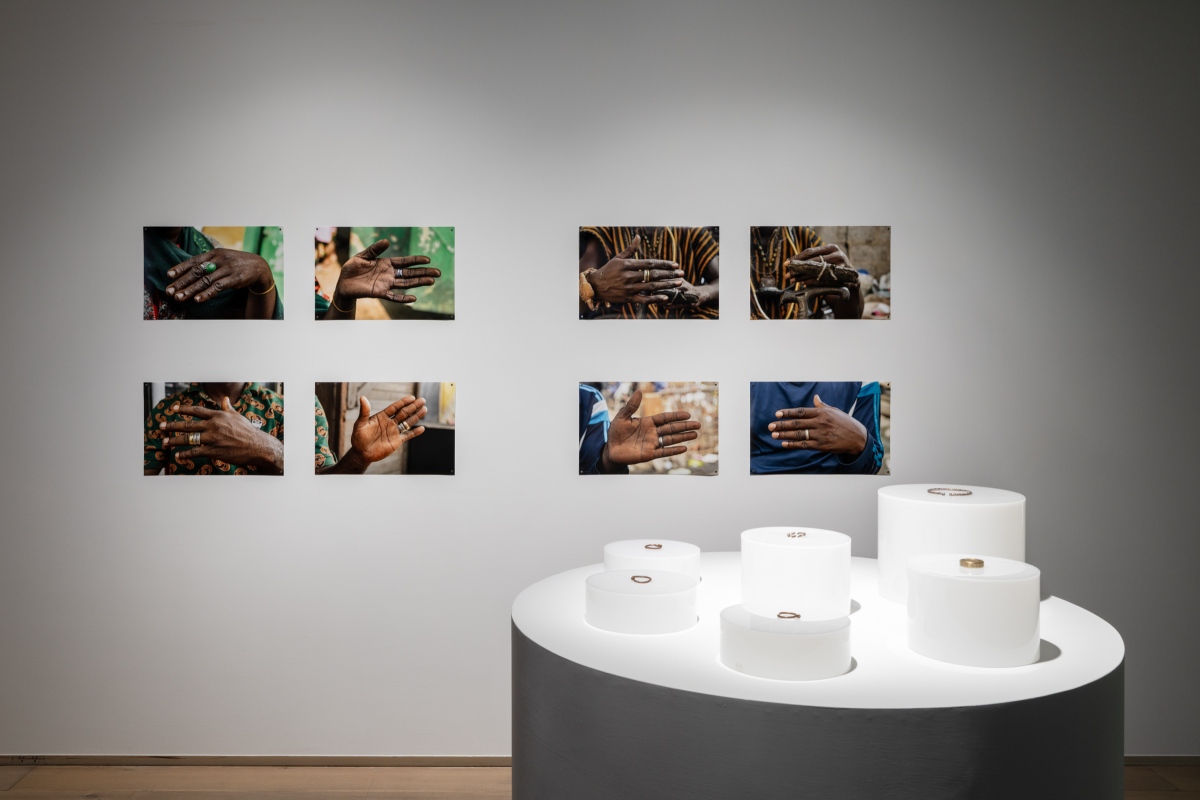 臺灣藝術家致穎、德國格雷戈爾．卡斯帕、多哥Elom 20ce藝術家跨國合作《貨幣》計畫（圖片提供：忠泰美術館）