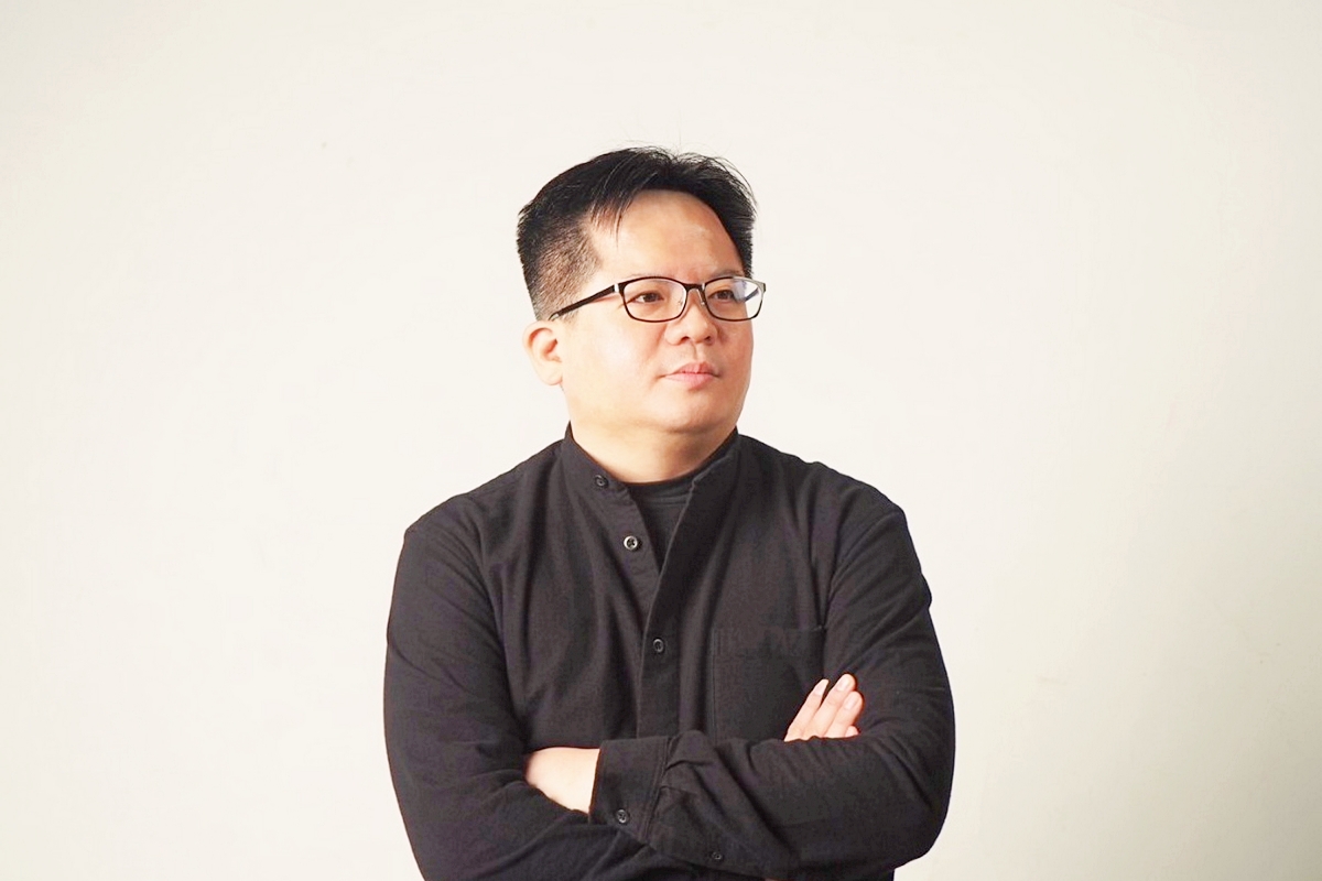 台灣當代陶藝家朱芳毅。（圖片提供：漢來日月行館）