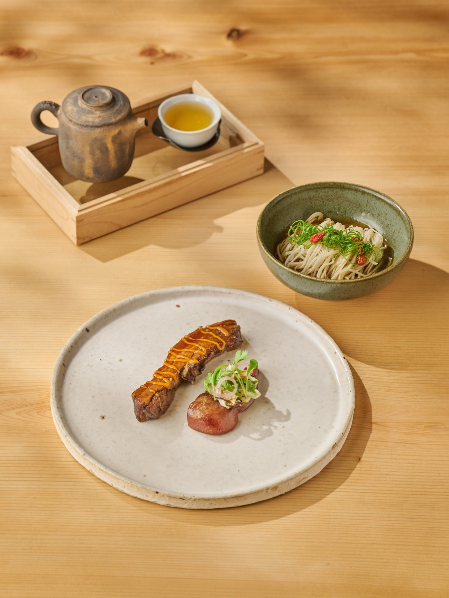 Lab 10呈獻茶與社交文化。（圖片提供：初衣食午）