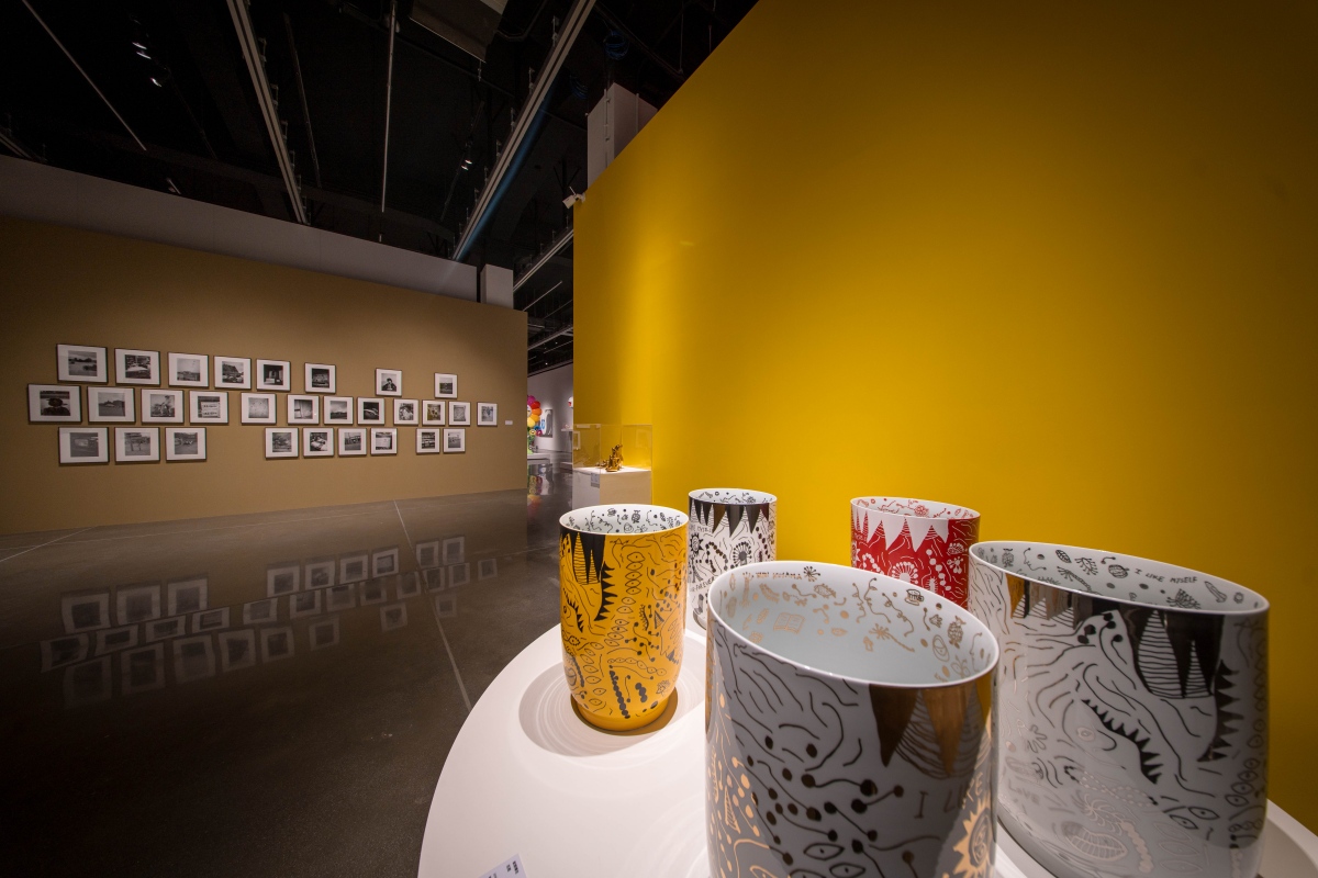 屏美館開幕首展《當繁華盛開》展場一隅（圖片提供：蔚龍藝術）