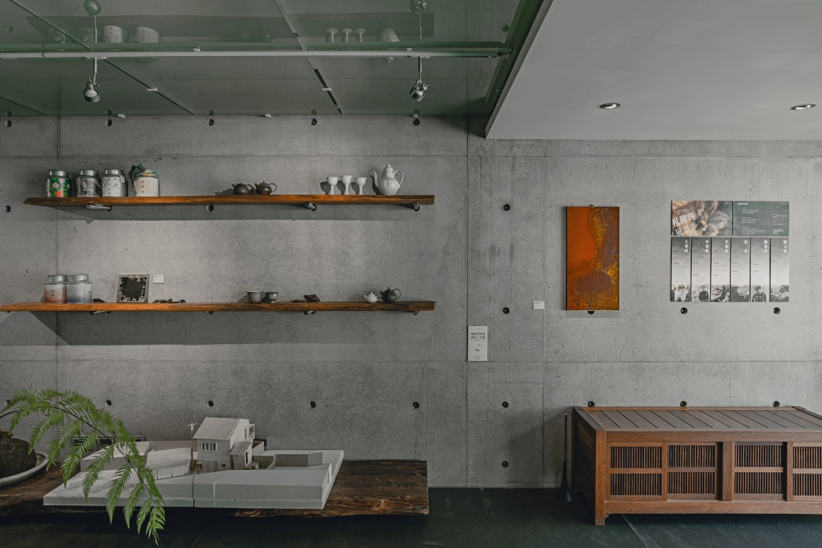 陳寬睿〈初澗·06〉、〈太陽留住你〉。（圖片提供：葛映辰）