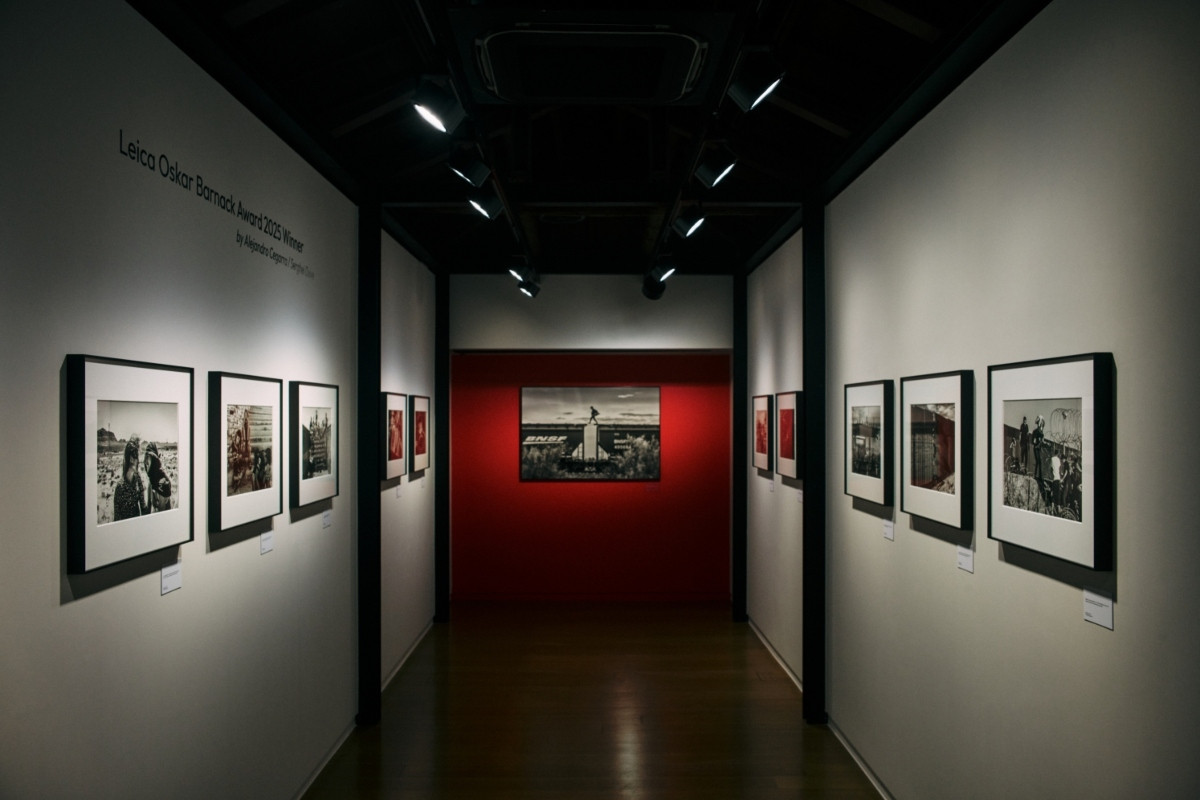 主獎得主Alejandro Cegarra、新人獎得主Serghei Duve作品同場亮相。（圖片提供：徠卡）