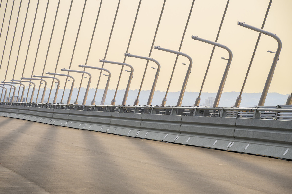 淡江大橋「夜半舞者」建築設計解析！Zaha Hadid事務所親解鋼箱樑纖薄橋面等亮點