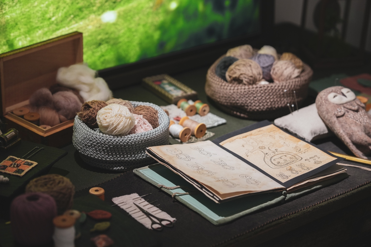 手工裝幀的手稿（圖片提供：one little planet）