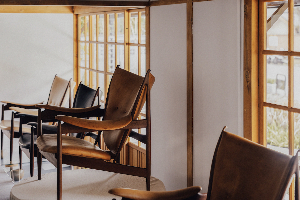 Finn Juhl早期珍稀作品大集合！《椅子的獨白》集結Bone Chair、酋長椅、FJ 45等經典大作