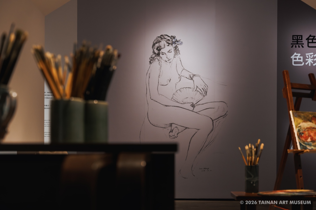 「黑色香格里拉的曙光——色彩的饗宴：張肅肅展」展間一隅（圖片提供：南美館）