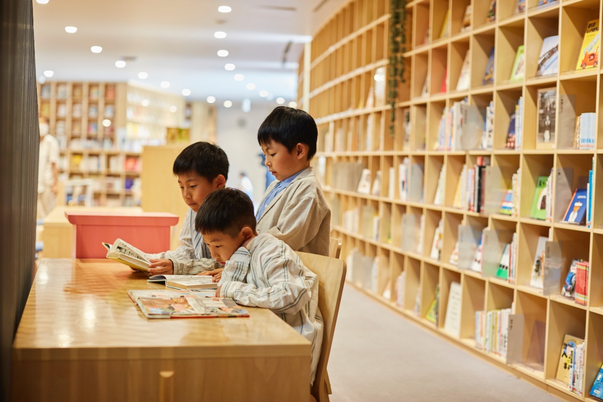 「童書之森 中之島」室內一景。（圖片提供：こども本の森 中之島）