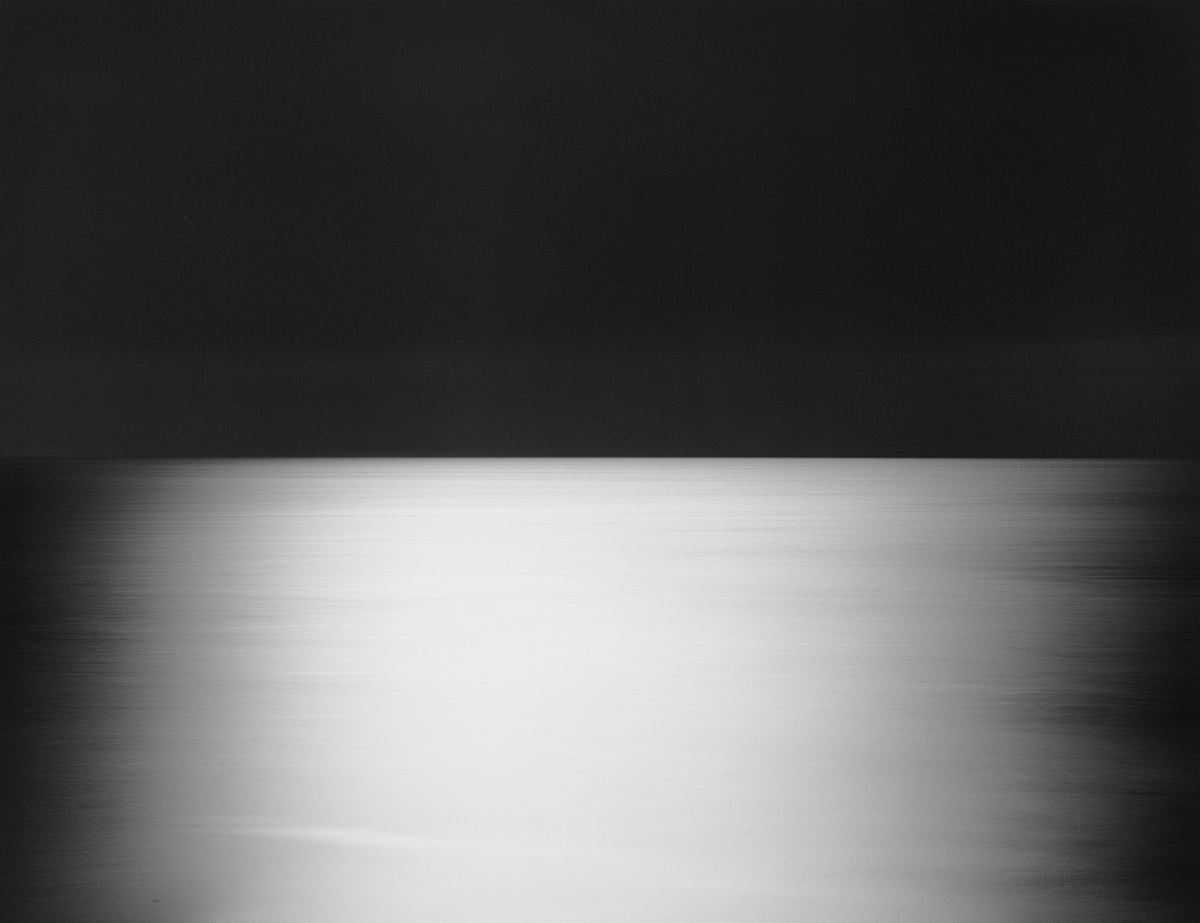 Bay of Sagami, Enoura, 2025 ©Hiroshi Sugimoto / Courtesy of Gallery Koyanagi（圖片提供：「杉本博司　絶滅写真」HIROSHI SUGIMOTO: EXTINCTION）