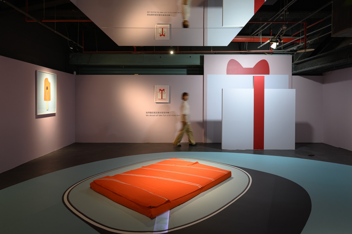 展場空間《靈感成真》此展區還原他們的工作室，並展出珍貴的手稿，呈現作品從靈感發想到完成的創作軌跡。（圖片提供：古北町藝文有限公司 GUBEIDING.）