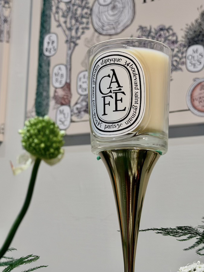 Diptyque香氛蠟燭改版！燭杯加入立體浮雕，紫蘇、芝麻等5款氣味與補充蠟塊新登場
