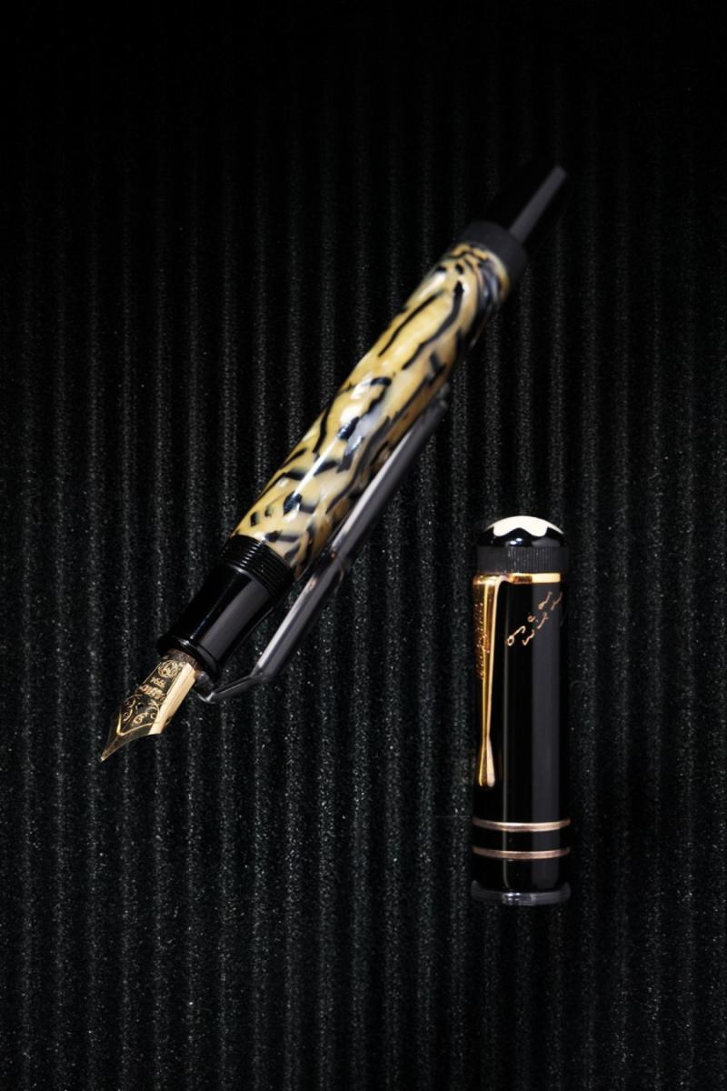 奧斯卡王爾德特別款書寫工具。（圖片提供：Montblanc）