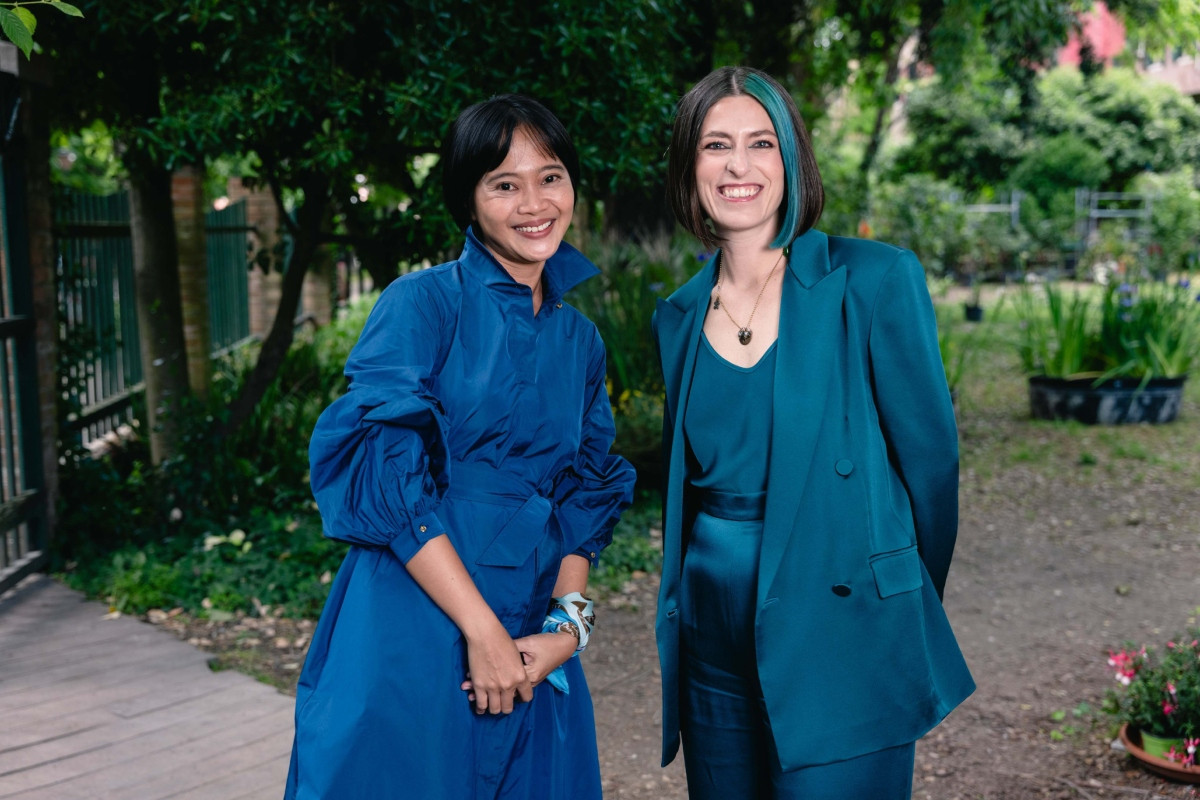 Dian Suci與Collezione Maramotti館長Sara Piccinini（右）。（圖片提供：Max Mara）