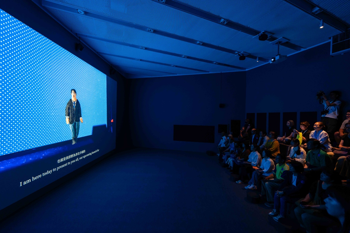 本次首度展出第一部〈台灣之光（二周目）〉，更全面升級放映聲音規格，打造沉浸式的觀影體驗。（圖片提供：內惟藝術中心）