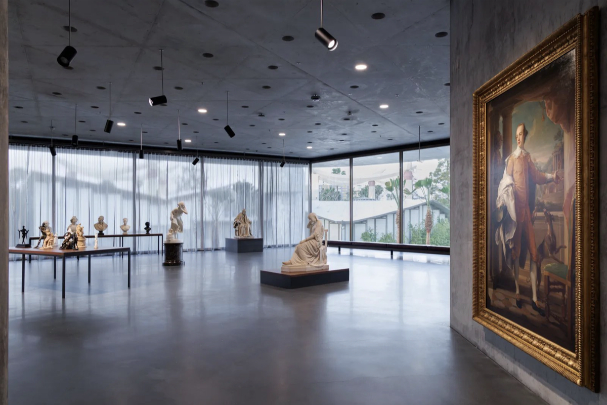 洛杉磯郡立美術館LACMA新館「David Geffen Galleries」揭幕！274公尺混凝土巨獸降落LA