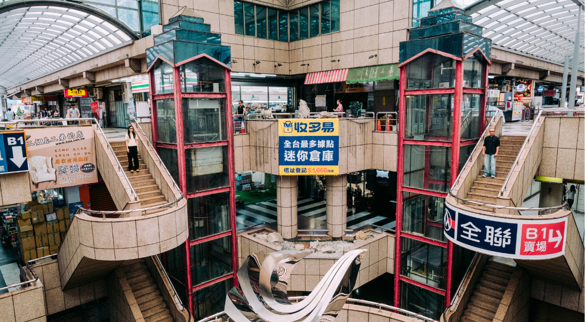 登出申請！掉進城市&生活縫隙的 「後室」 ：專訪藝術家陳楷恩X郭于寧