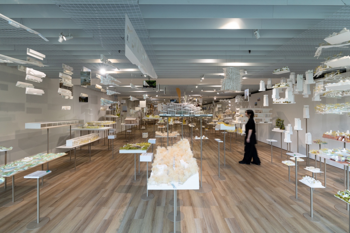 忠泰美術館迎接開館十週年，首檔系列展覽攜手日本東京森美術館跨國合作，將曾於東京締造逾23萬人次參觀紀錄的建築大展《藤本壯介建築展：原初．未來．森》移師臺北，於8月15日正式開展，展出至2027年1月3日。（圖片提供：忠泰美術館）