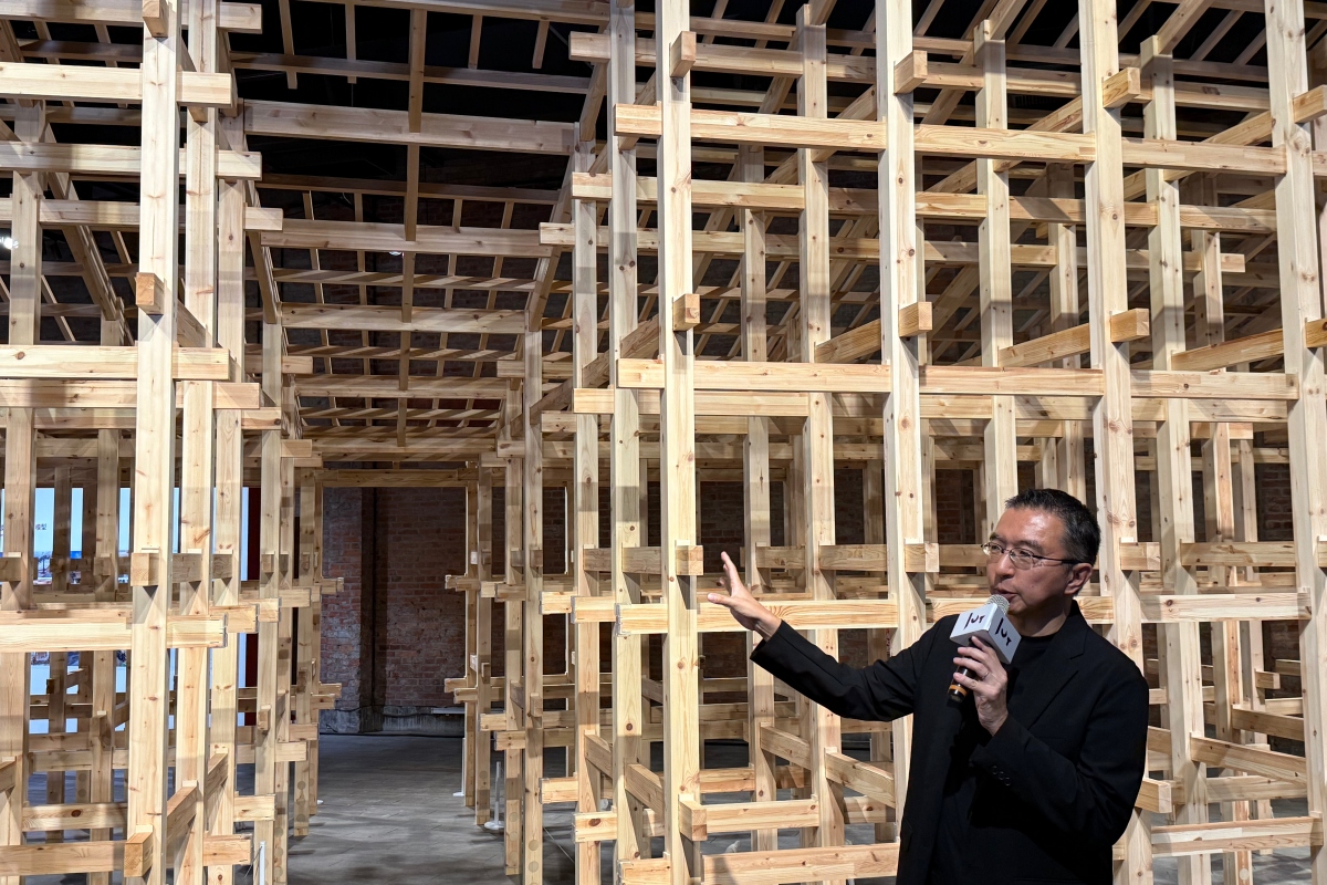藤本壯介為當代國際最具話題性的建築師之一，曾擔任2025年日本大阪．關西萬博會場設計總監。（攝影：Adela Cheng）