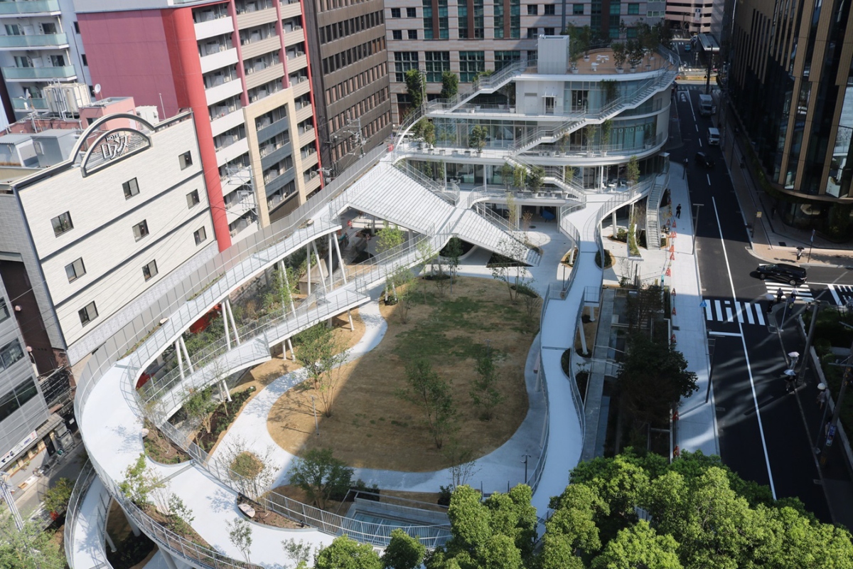 博多車站前新地標「明治公園」已於8月7日開園。（圖片來源：東京建物株式會社）