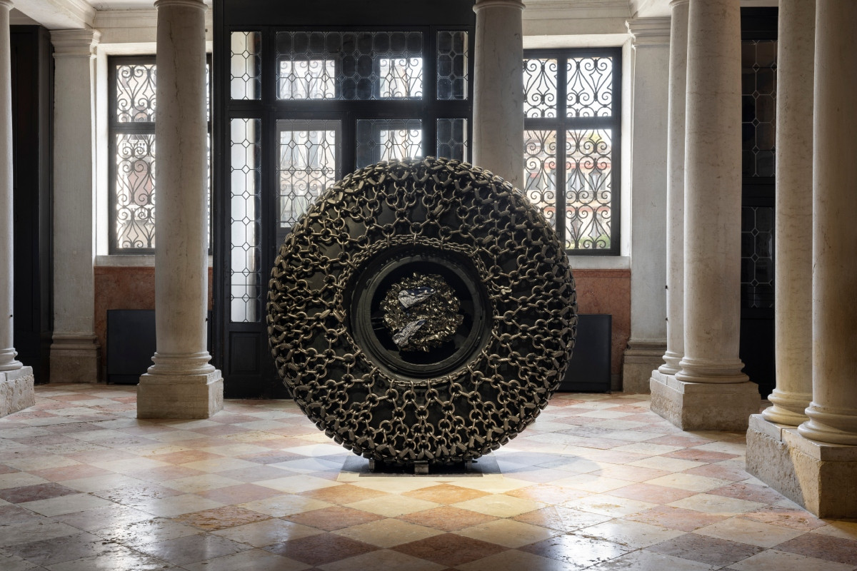 Arthur Jafa《Big Wheel II》。（圖片提供：Fondazione Prada／攝影：Andrea Rossetti）