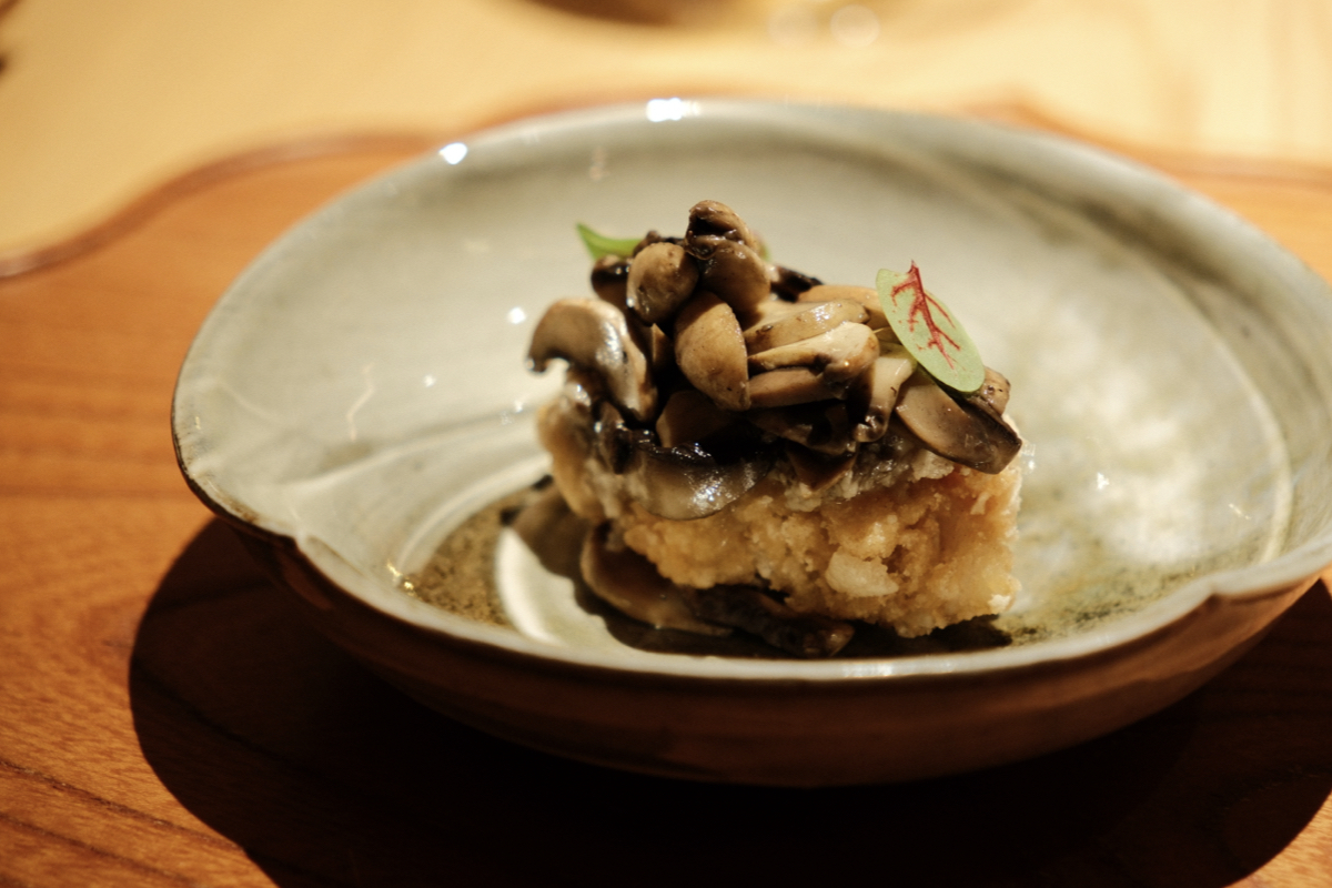 台北米其林一星「掬・Kiku」日本料理：前祥雲龍吟副主廚當家，鮮魚天婦羅、乳鴿、松葉蟹冷麵必嚐