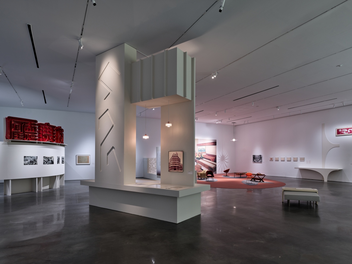 「搖擺阿哥哥－時代跨域者王水河」展覽現場。（攝影：Studio Millspace、圖片提供：臺中市立美術館）