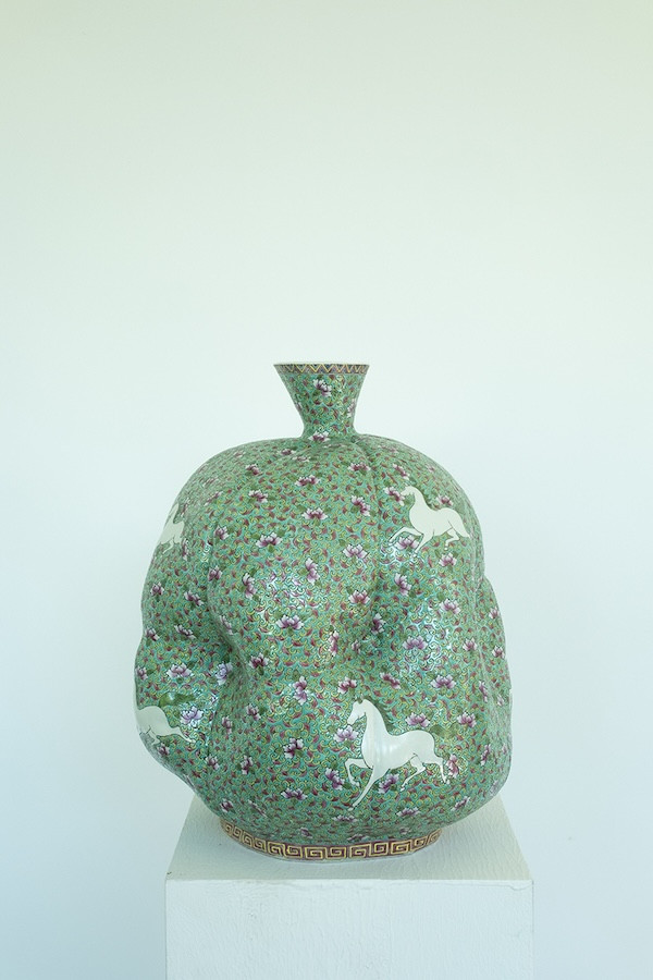 「新古董－任徐乙凡繁花系列陶藝展」大稻埕登場！古典繁花融入當代陶器
