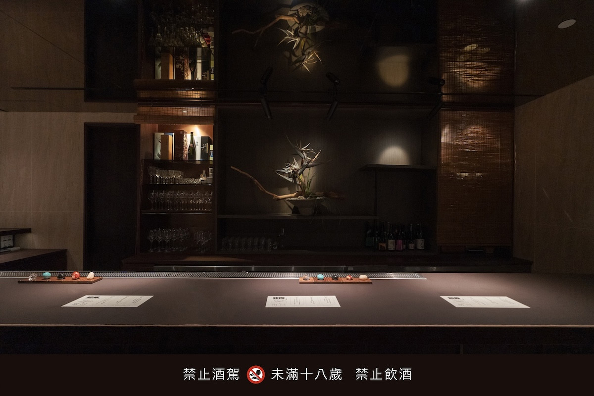 台北「和庵清酒舖」！世界冠軍唎酒師張鴻亮策選酒單，「五行選酒」揭日本酒多元風貌