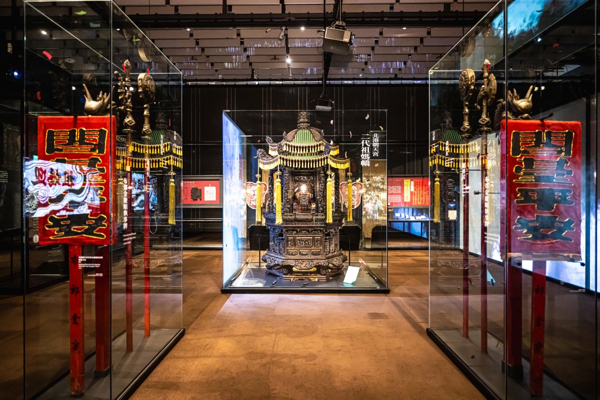 北港朝天宮「二代祖媽轎」展出於臺史博「萬相天后：臺灣媽祖信仰文化特展」。（圖片提供：臺史博）