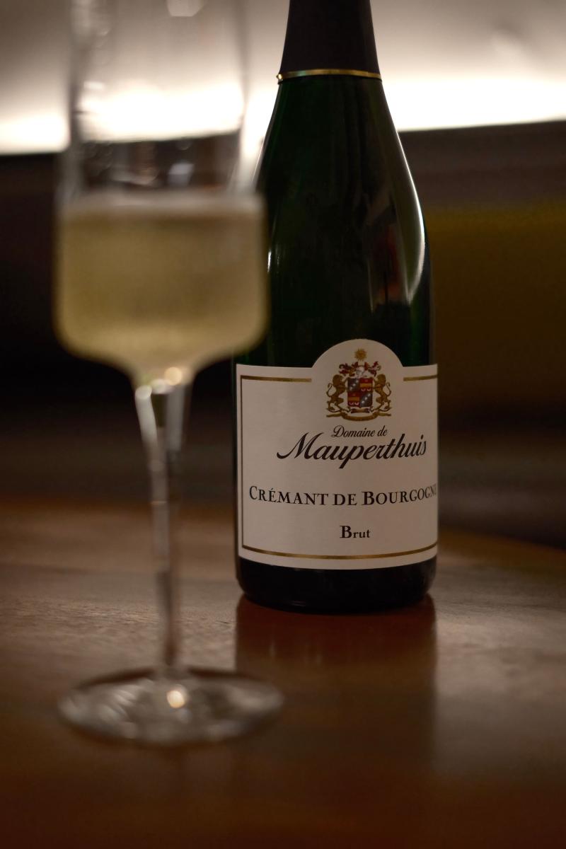 Crémant de Bourgogne Brut 勃根地氣泡酒。（圖片提供：More/Less）