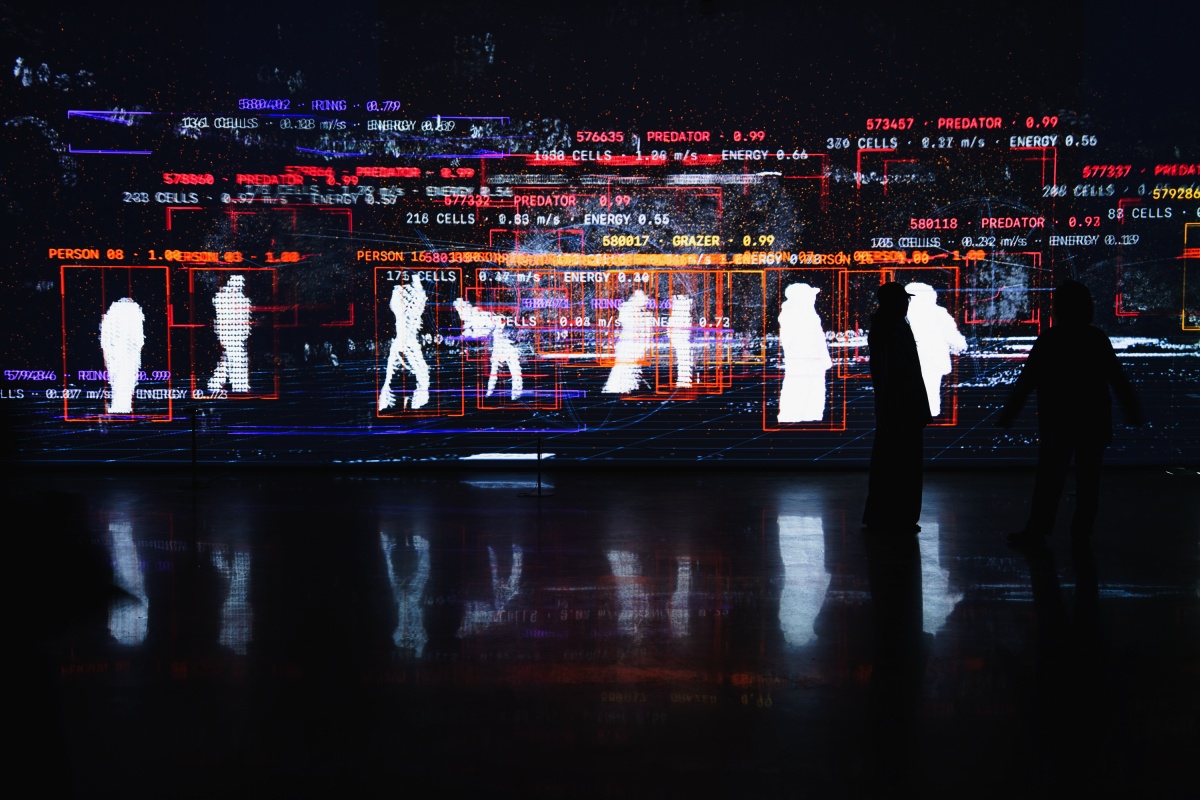 《關係時態－超越模擬的生命形式》展覽室 B。（攝影：尖蚪映畫工作室；圖片提供：臺中市立美術館）