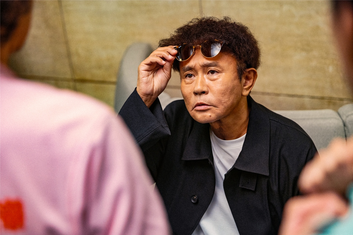 過去曾與高瀨川正面交鋒、彼此較勁的人氣演員壬生大也（濱田雅功 飾），也曾吐露「搞不好哪天也會被遺忘吧」。（圖片提供：Netflix ）